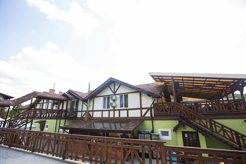 Tartak Resort Pasiky-Zubryts'ki Exterior photo